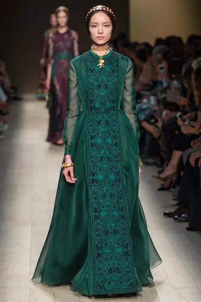 Look 69